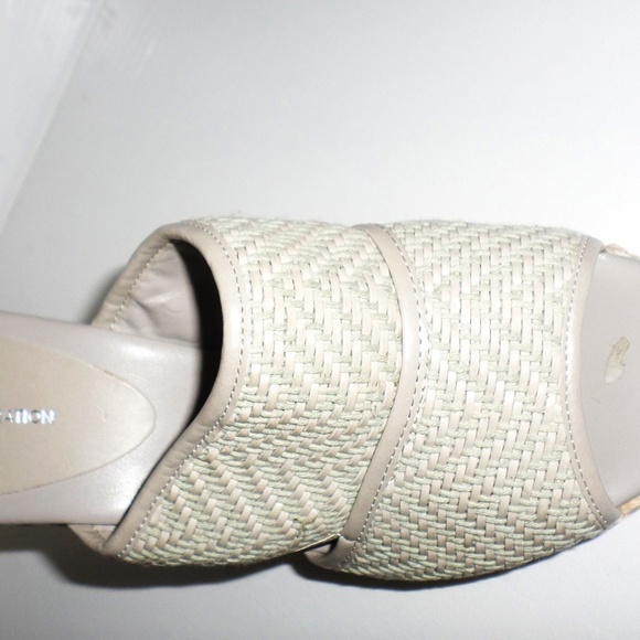 BCBG espadrille wedge heel peep toe slides - Picture 2 of 7